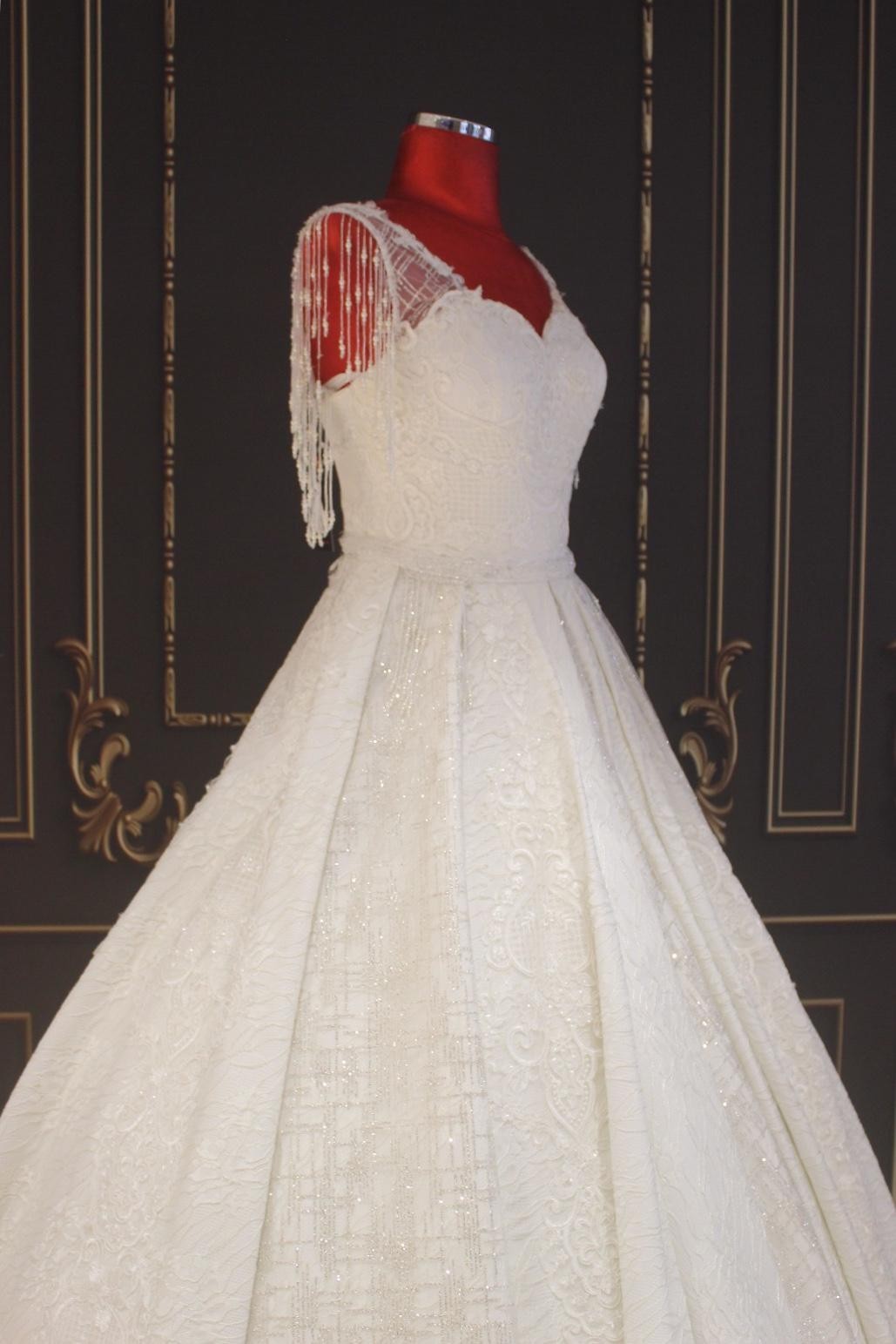 Sarkaçli Gelinlik